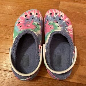 Tie Dye Insulated Crocs